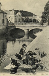 /medias/customer_2/29 Fi FONDS MOCQUE/29 Fi 996_Le Pont Firmin, le  theatre et les Laveuses en 1915_jpg_/0_0.jpg